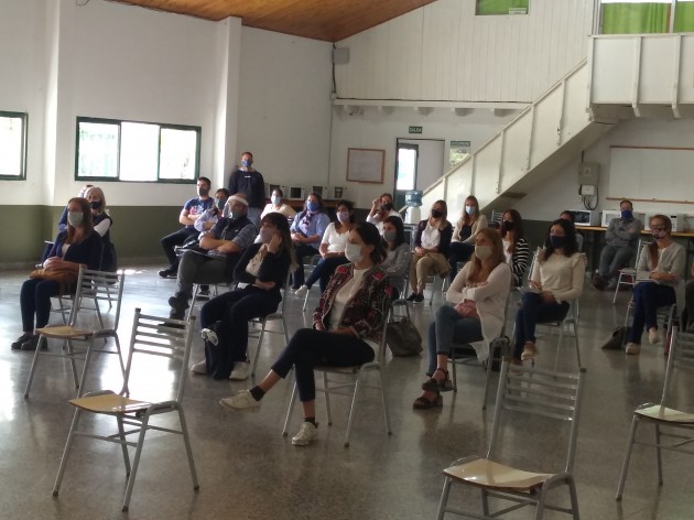 Reuniones y capacitaciones en la EATA Reuniones y capacitaciones en la EATA