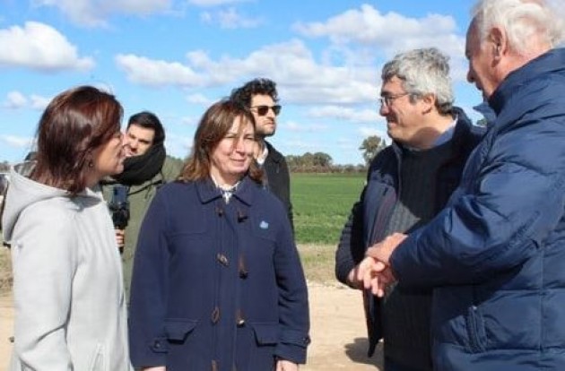 Se inaugura el camino y acceso a la EATA por calle Belgrano
Se inaugura el camino y acceso a la EATA por calle Belgrano