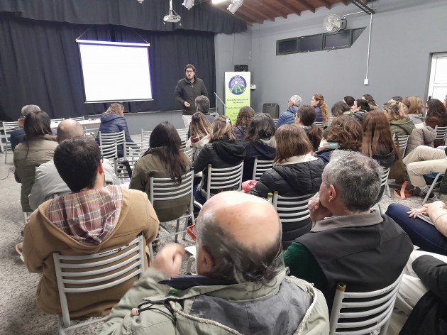 Segunda capacitación sobre “Planificación y Evaluación Auténtica” para docentes Segunda capacitación sobre “Planificación y Evaluación Auténtica” para docentes