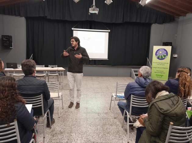 Segunda capacitación sobre “Planificación y Evaluación Auténtica” para docentes Segunda capacitación sobre “Planificación y Evaluación Auténtica” para docentes