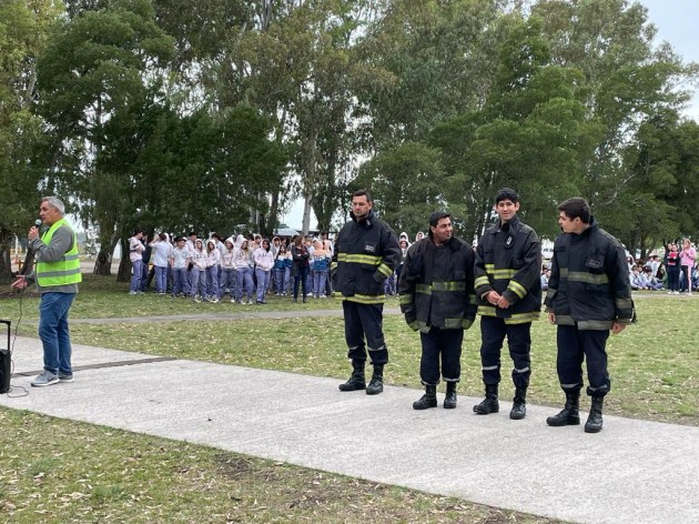 Simulacro de evacuación en la EATA Simulacro de evacuación en la EATA
