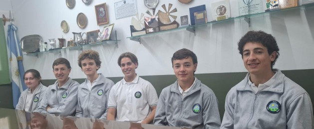 Un grupo de estudiantes de la EATA en el Reino Unido