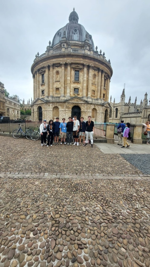 Un grupo de estudiantes de la EATA en el Reino Unido