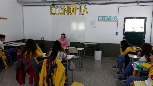 Visita ex alumna EATA Visita ex alumna EATA